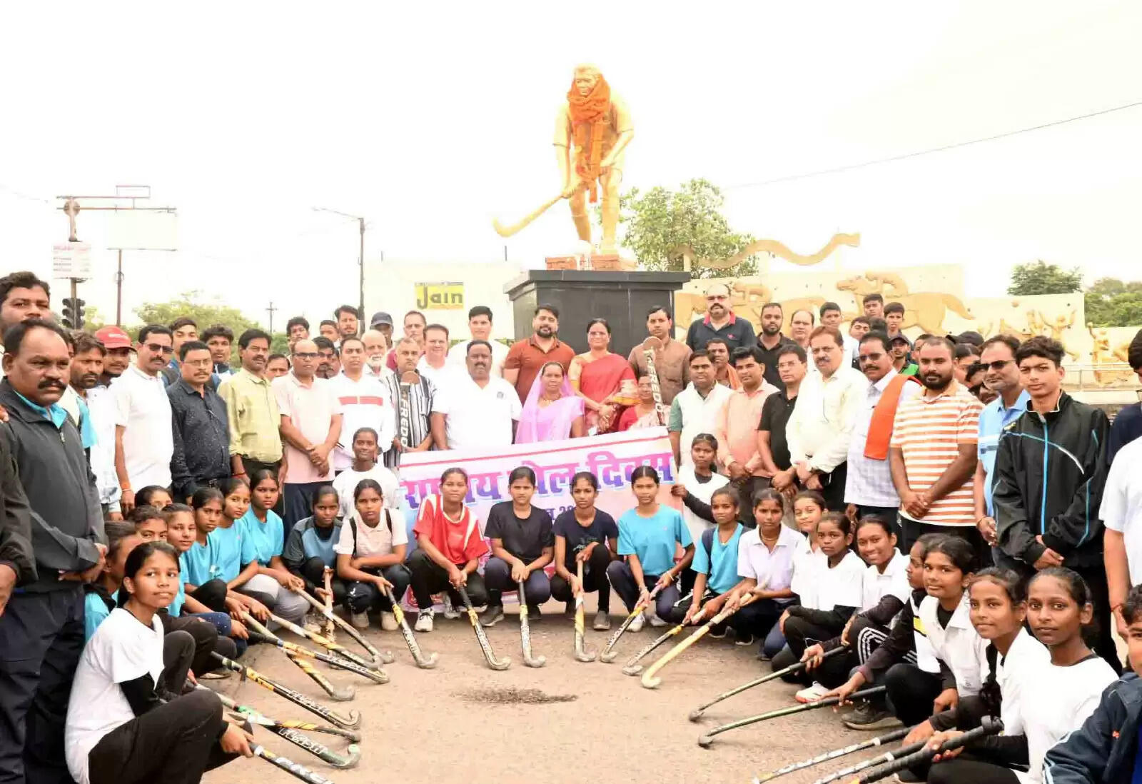 राष्ट्रीय खेल दिवस : खिलाड़ियों के लिए सदैव प्रेरणास्त्रोत रहेंगे मेजर ध्यानचंद-महापौर