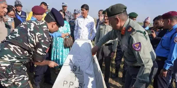 इंडो-नेपाल बॉर्डर पीलर के मरम्मती और रंग रोगन का काम शुरू,484 बॉर्डर पीलर का होगा मरम्मती का कार्य