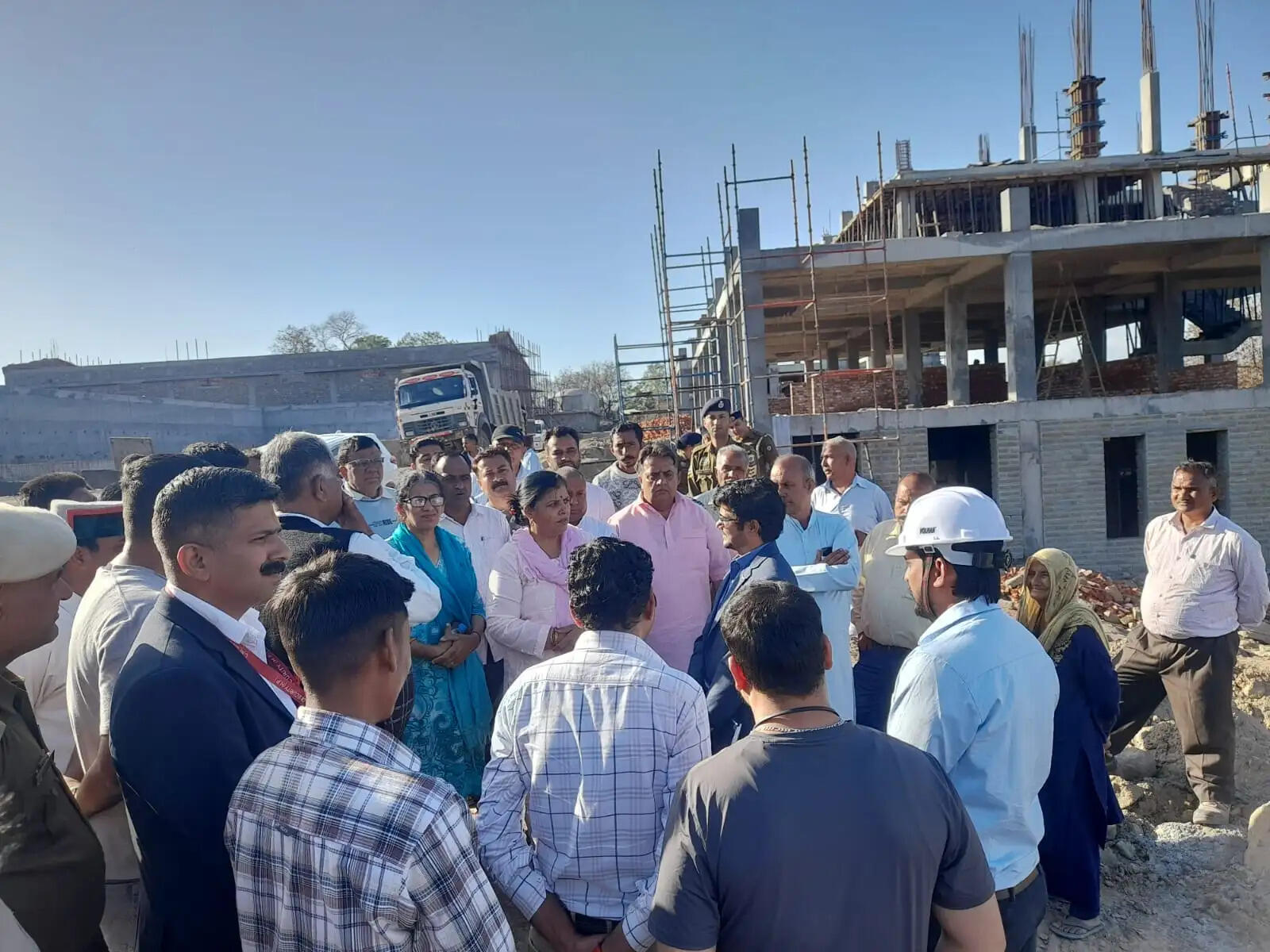 मां बगलामुखी जयंती पर होगा तीन दिवसीय उत्सव का आयोजन : कमलेश ठाकुर