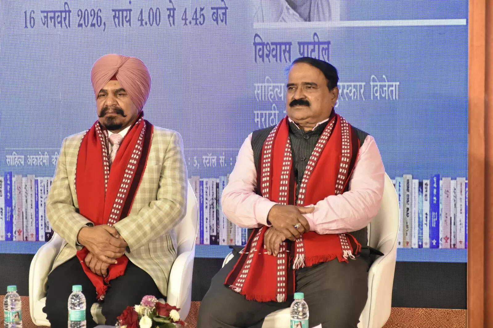 ऐतिहासिक उपन्यास लिखना एक चुनौती है - विश्वास पाटील