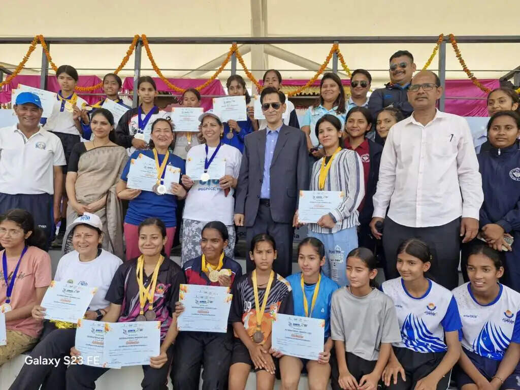 महिला दिवस पर मिनी स्टेडियम में आयोजित हुआ अस्मिता खेलो इंडिया कार्यक्रम