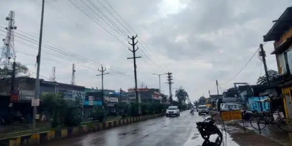 अनूपपुर: तीन दिन धूप के बाद सुबह से हो रही रुक-रुक कर बारिश