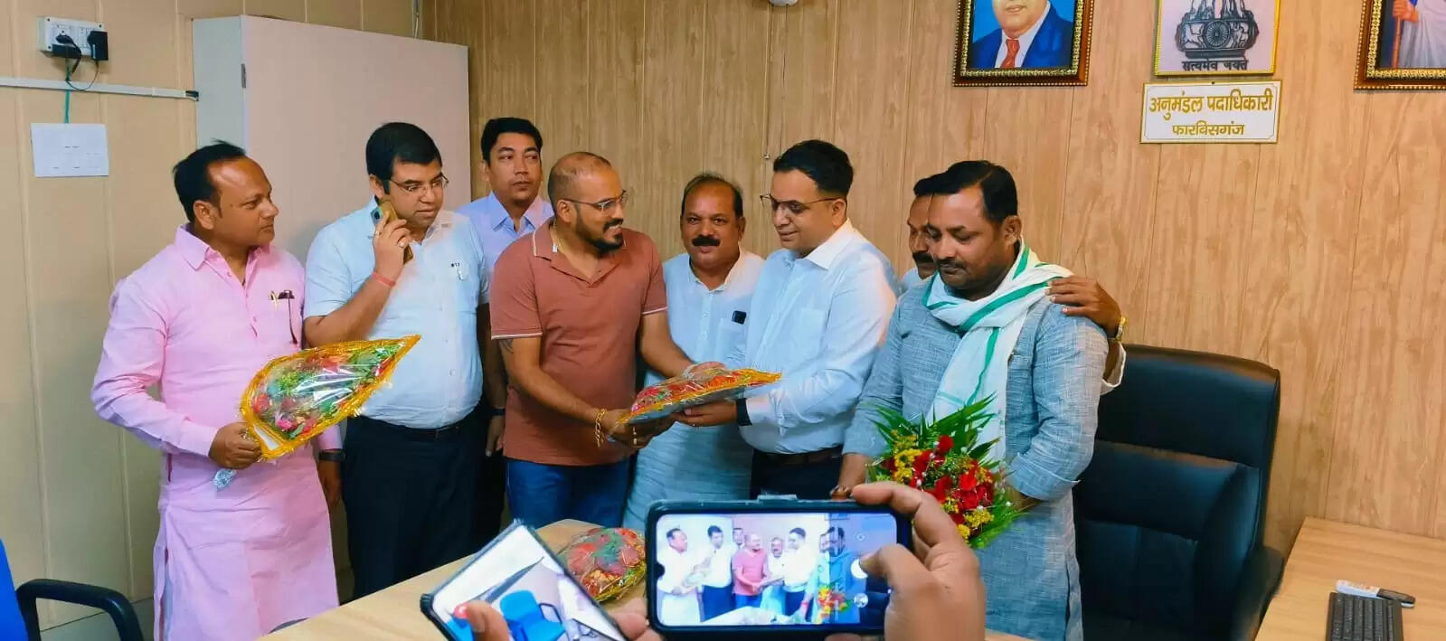 नए एसडीओ के रूप में रंजीत कुमार रंजन ने किया पदभार ग्रहण