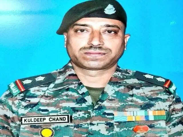 आतंकियों से लोहा लेते हुए वीर जवान कुलदीप चंद ने दिया बलिदान, रविवार को पूरे सैन्य सम्मान के साथ अंतिम विदाई