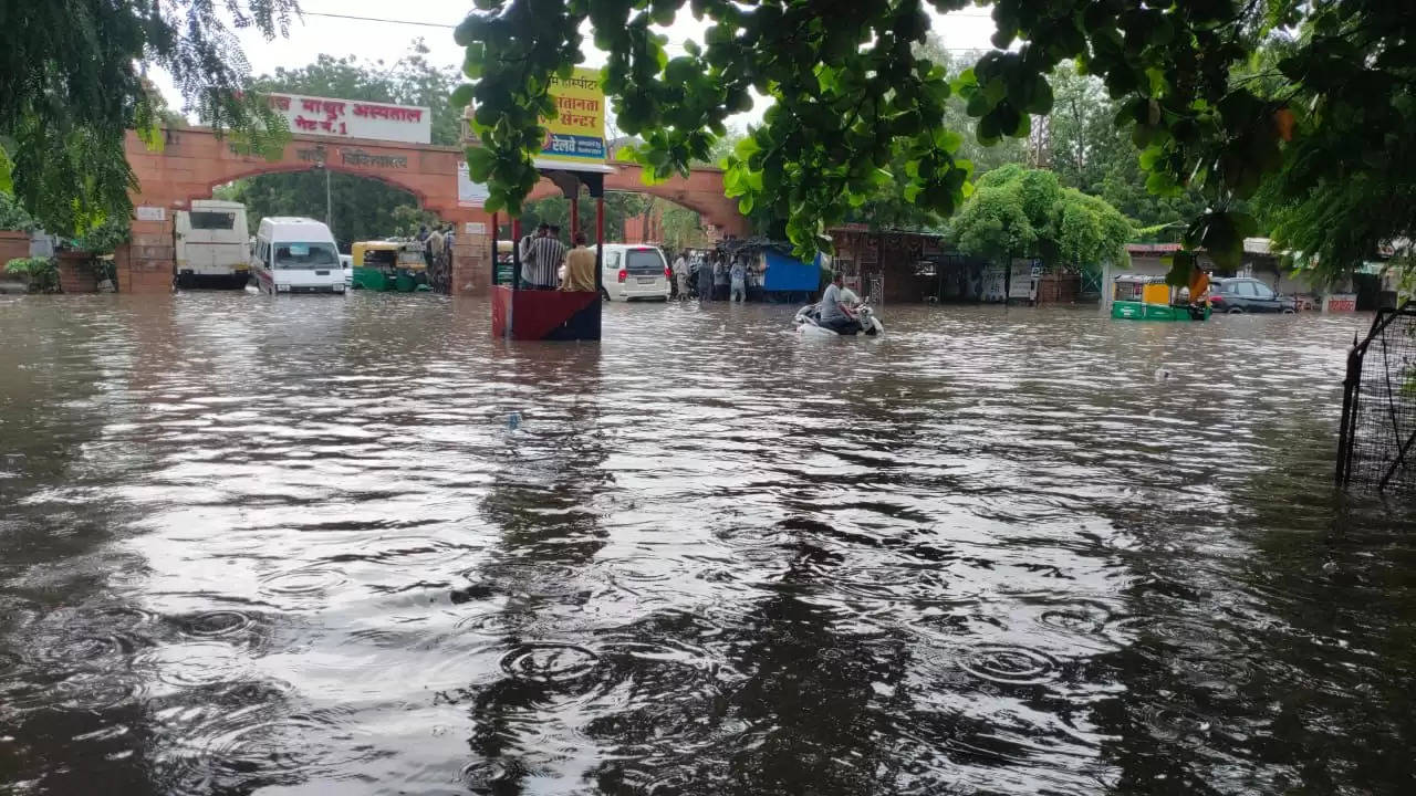 भारी बारिश के कारण रामदेवरा-भगत की कोठी एक्सप्रेस रेलसेवा रद्द