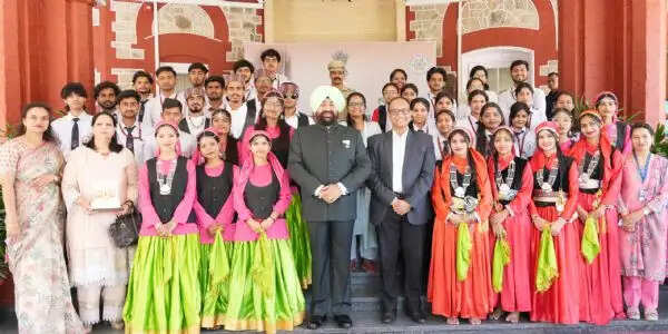 लोक भवन में मनाया गया हिमाचल प्रदेश का स्थापना दिवस