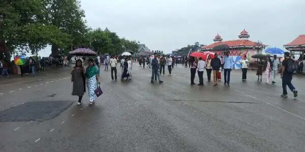हिमाचल में 15 जुलाई तक भारी बारिश का येलो अलर्ट, लारजी बांध से अतिरिक्त पानी छोड़ने की चेतावनी