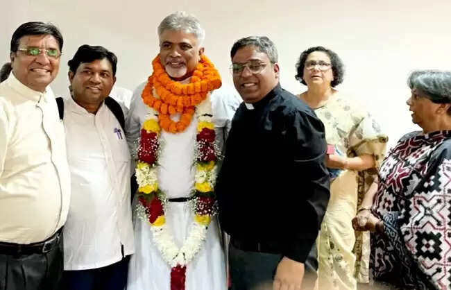 डॉ. पाल स्वरूप चर्च आफ नार्थ इंडिया दिल्ली डायसेस के बिशप निर्वाचित