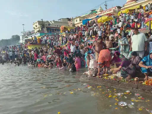 मप्र:&nbsp;महासंयोग में आस्था का महापर्व, सोमवती अमावस्या&nbsp;पर&nbsp;उज्जैन से चित्रकूट तक उमड़ा श्रद्धा का सैलाब