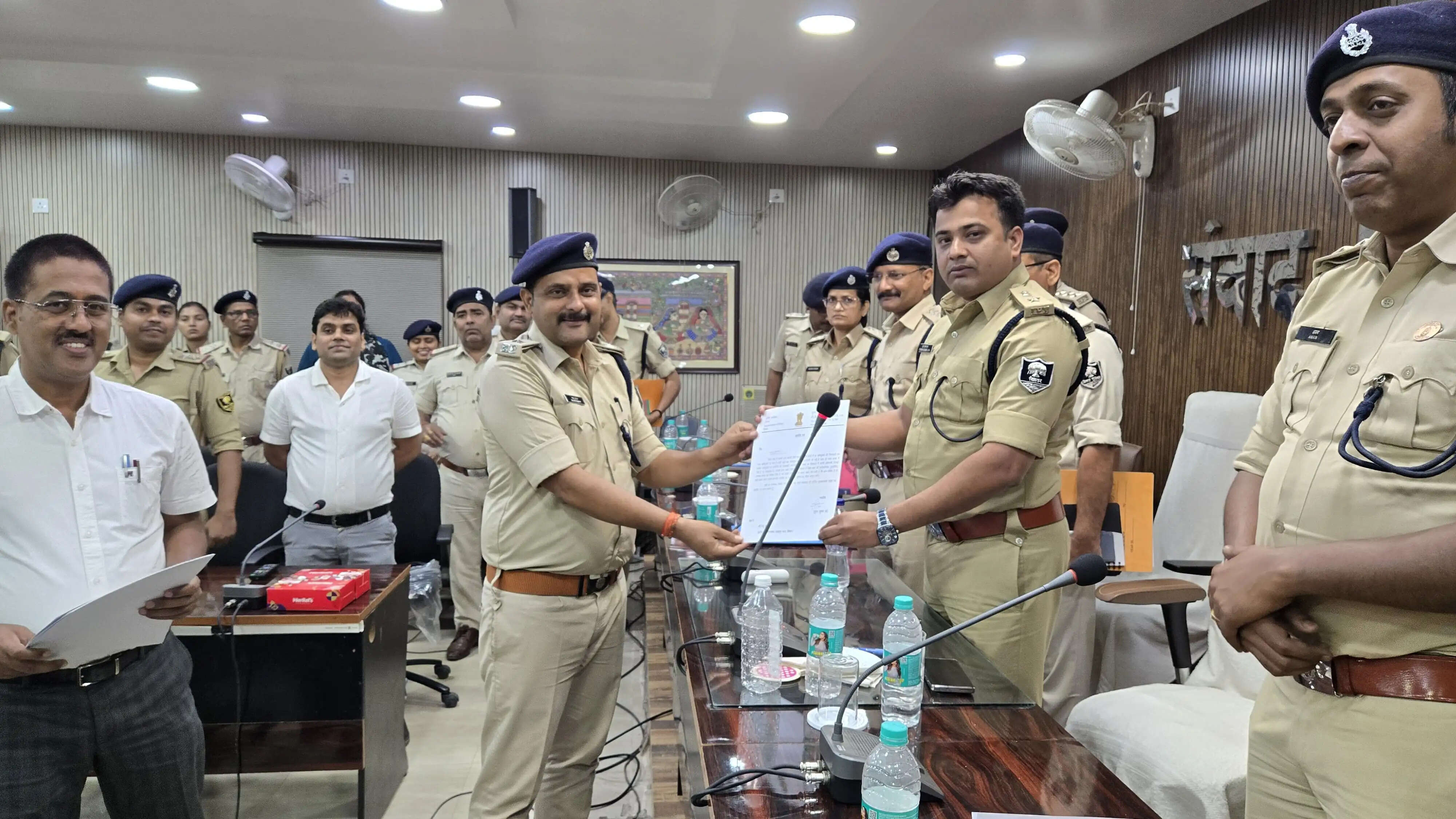 सीवान में अपराध समीक्षा बैठक: सख्त निर्देश, तेज होगी कार्रवाई