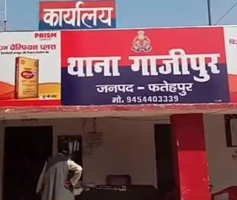 ओवरलोड ट्रैक्टर की टक्कर से दो की मौत, तीन घायल