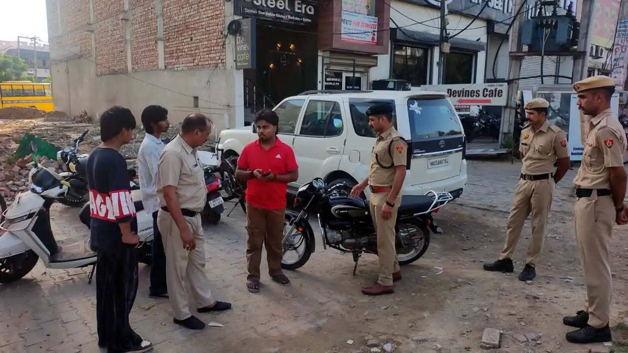 हिसार : पुलिस ने शुरू किया अपराध व अपराधियों पर नकेल कसना