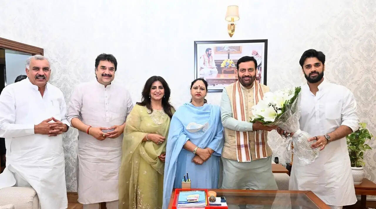 नायब सैनी और कुलदीप बिश्नोई के बीच बढ़ती नजदीकियां