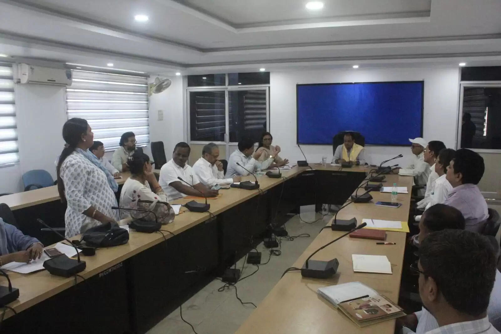 राज्य में दवा कंपनियों और मेडिकल स्टोर्स का कोई भी फर्जीवाड़ा बर्दाश्त नहीं : स्वास्थ्य मंत्री