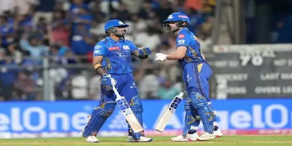 आईपीएल 2025: विल जैक्स के ऑलराउंड प्रदर्शन से मुंबई इंडियंस ने हैदराबाद को 4 विकेट से हराया