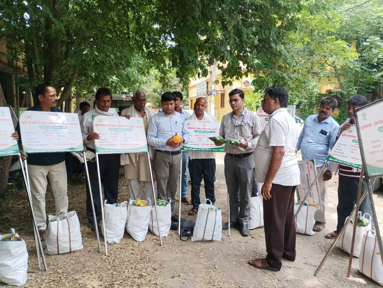 नालन्दा में अरहर की खेती को बढ़ावा देने के लिए 20 प्रखण्डों में किसानों को कृषि सामग्री किया गया वितरित