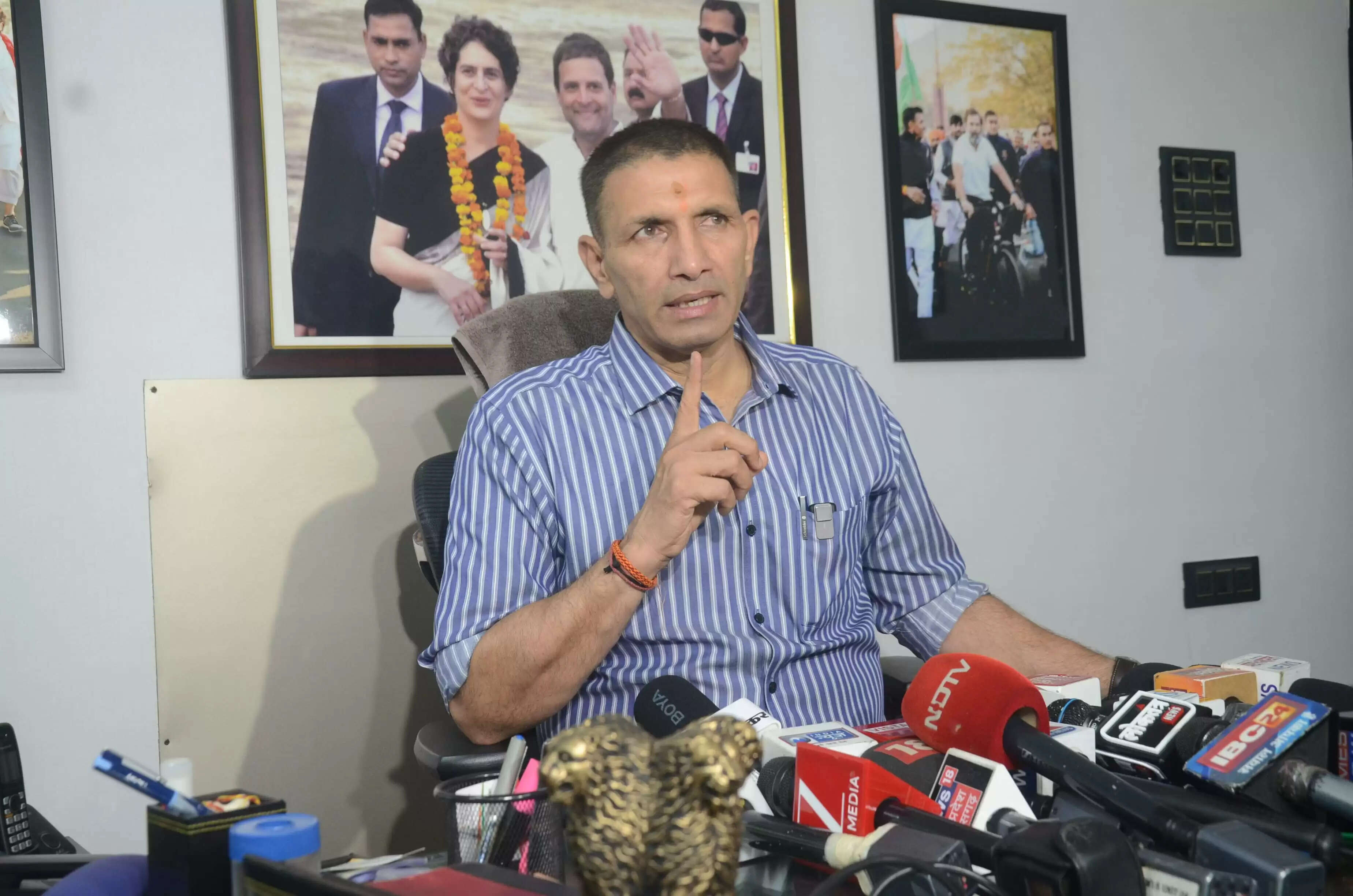 राहुल गांधी पर एफआईआर को लेकर मप्र कांग्रेस का भाजपा पर हमला,&nbsp;जीतू&nbsp;पटवारी,&nbsp;कमलनाथ&nbsp;और&nbsp;उमंग सिंघार ने&nbsp;साधा निशाना