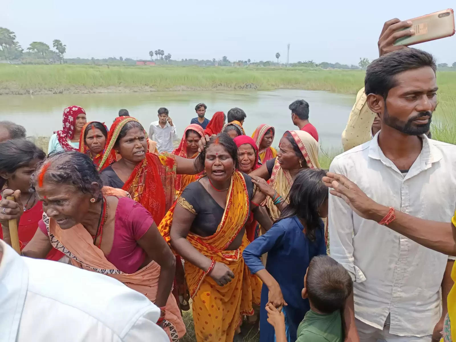 संग्रामपुर में डूबने से एक बच्ची की मौत