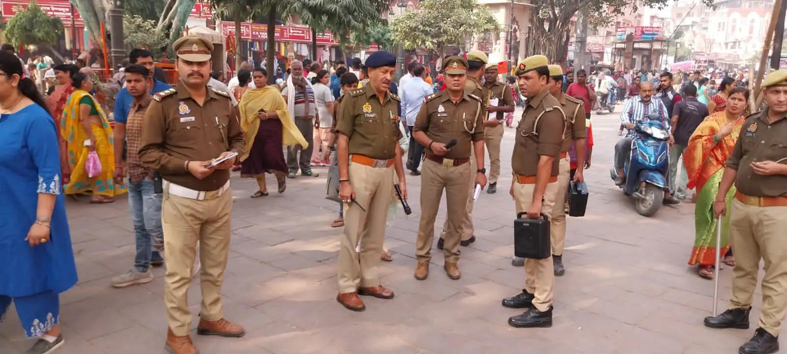 वाराणसी: देव दीपावली पर सुरक्षा व्यवस्था को लेकर अफसरों ने किया मंथन