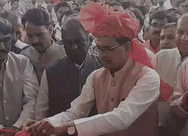 केंद्रीय मंत्री शिवराज ने रायसेन में उन्नत कृषि प्रदर्शनी का किया शुभारंभ