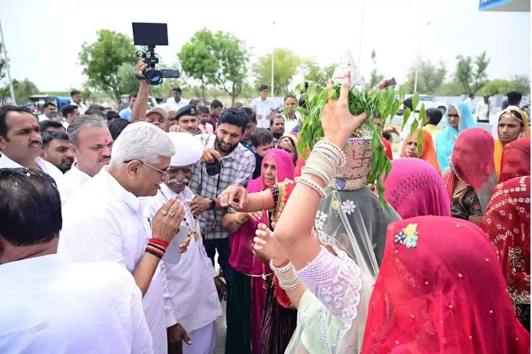 यूपीए सरकार को फौज पर नहीं था भरोसा, इसलिए बार-बार होती थीं आतंकी घटनाएं : शेखावत