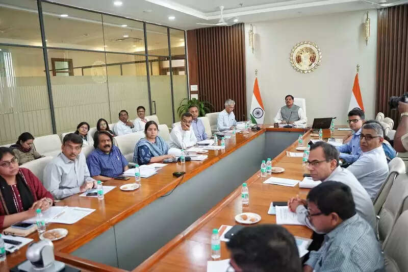 प्रधानमंत्री मोदी के डिजिटल इंडिया के सपने को पूरा करने के लिए करें प्रयास : मुख्यमंत्री डॉ. यादव