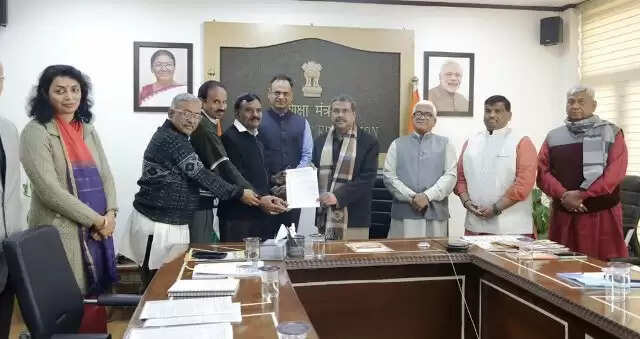 सुप्रीम कोर्ट के टीईटी संबंधी फैसले पर राष्ट्रीय शैक्षिक महासंघ का प्रतिनिधिमंडल शिक्षा मंत्री से मिला