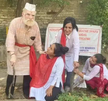 नशा नहीं, जीवन का विनाश है नशा: नुक्कड़ नाटक से दिया जागरूकता का संदेश