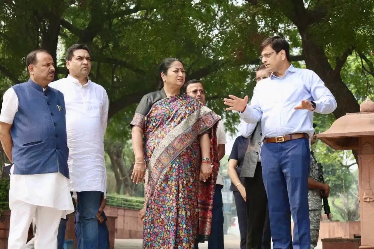 मुख्यमंत्री खरना पूजा में हुईं शामिल, बोली- छठ महापर्व एकता, समरसता, स्वच्छता और श्रद्धा का संदेश देता है