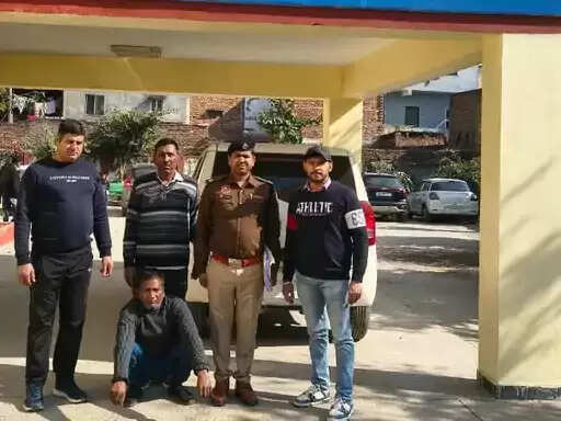 पलवल की कंपनी से छह लाख के कार्ड चोरी, मुख्य आरोपी गिरफ्तार