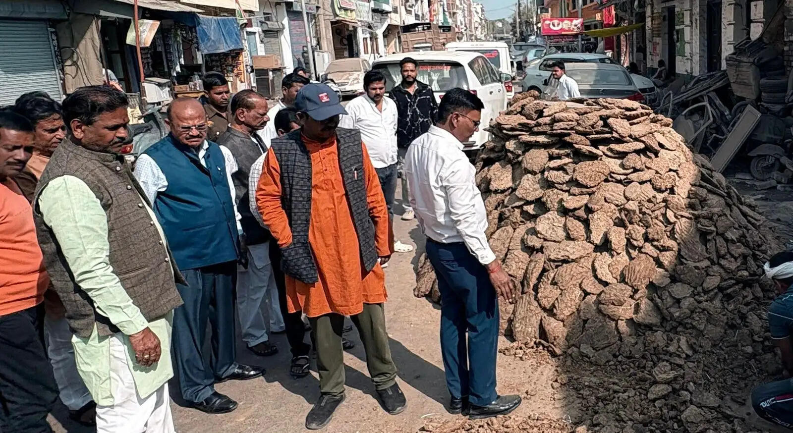 पर्यावरण अनुकूल कंडियों का प्रयोग कर ‘हरित होली’ के संकल्प को करें साकार : गणेश केसरवानी