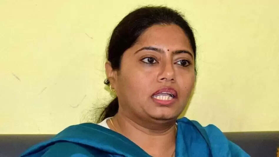 शिक्षित युवा ही समाज को जाति-धर्म के बंधन से निकाल सकता है : पल्लवी पटेल