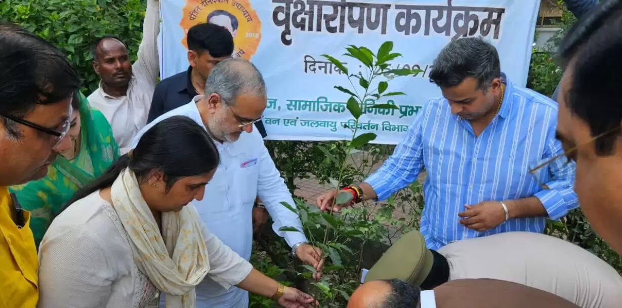 भाजपा ने बूथ स्तर पर मनाई पंडित दीनदयाल उपाध्याय की जयंती
