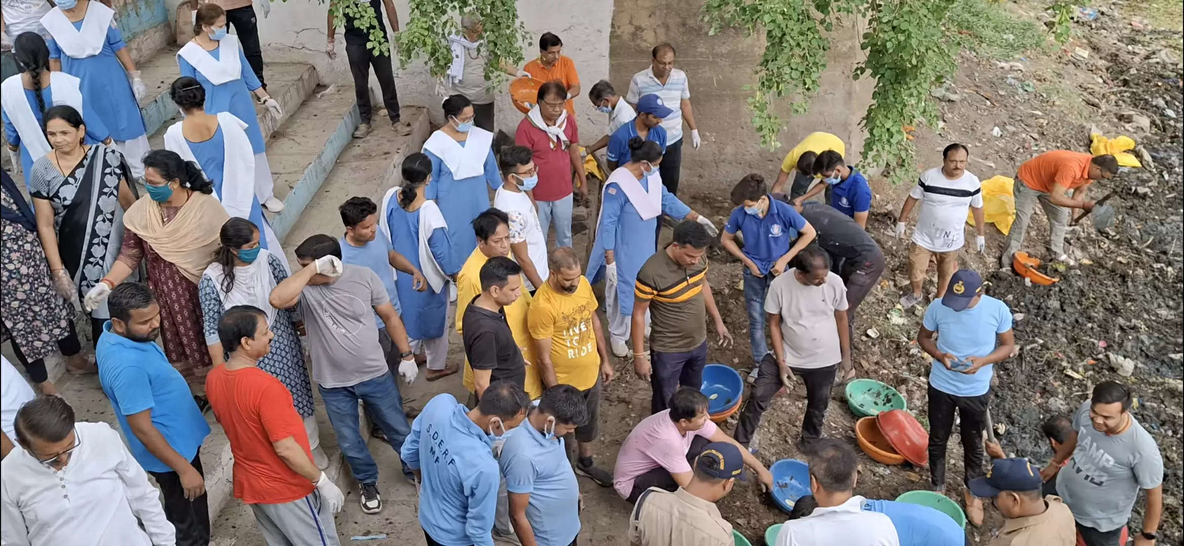 दमोह: गंगा दशहरा पर श्रमदान के लिये उठे हजारों हाथ