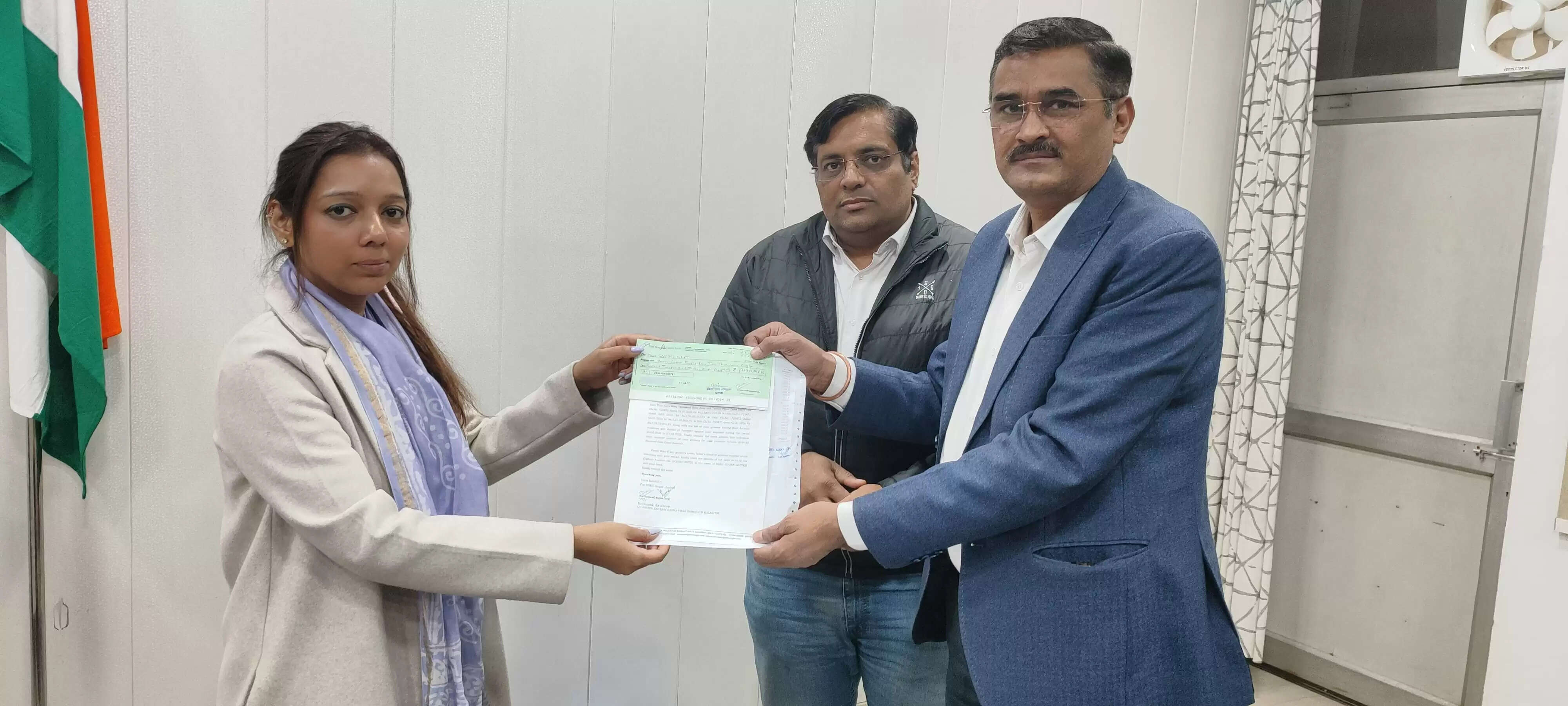 बागपत जिलाधिकारी ने गन्ना मिल से कराया 10 करोड़ का भुगतान