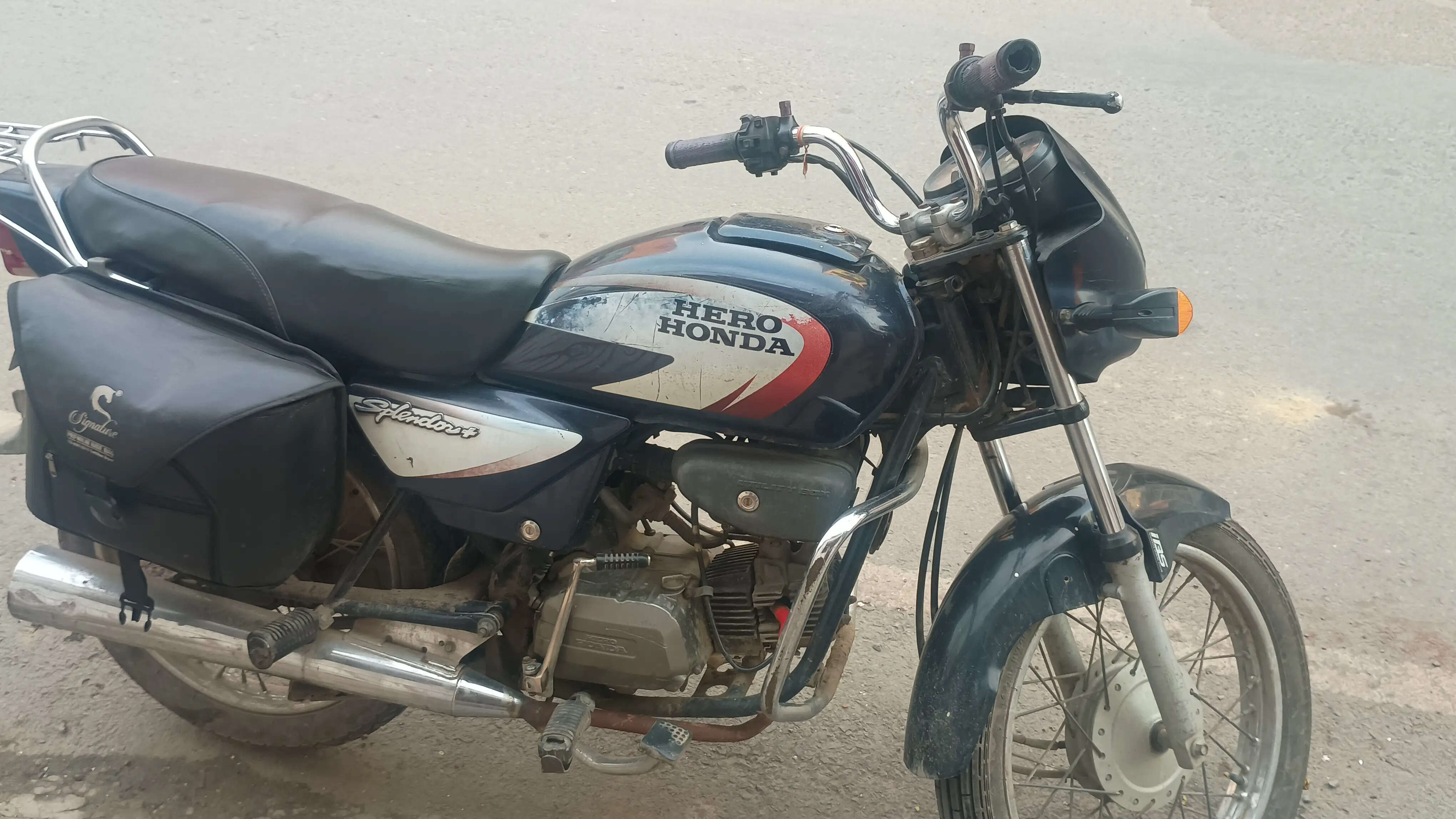 नई बाइक खरीदने पर दो आईएसआई हेलमेट लेना अनिवार्य, सड़क सुरक्षा को मिलेगा बढ़ावा