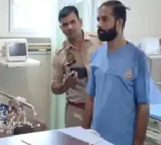 वृंदावन के गेस्ट हाउस में मरम्मत के दौरान गिरा छज्जा, महिला मजदूर की मौत