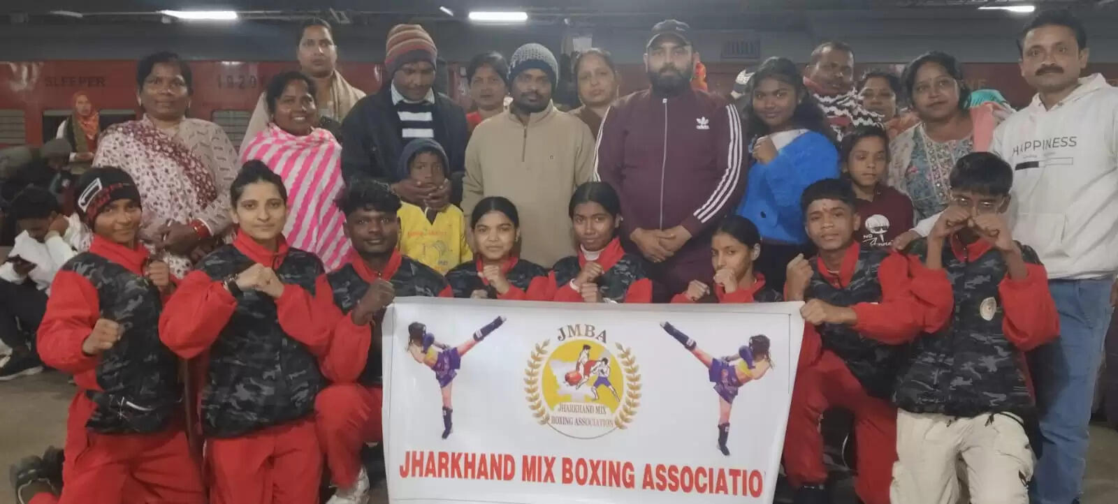 झारखंड मिक्स बॉक्सिंग टीम राष्ट्रीय चैंपियनशिप के लिए महाराष्ट्र रवाना