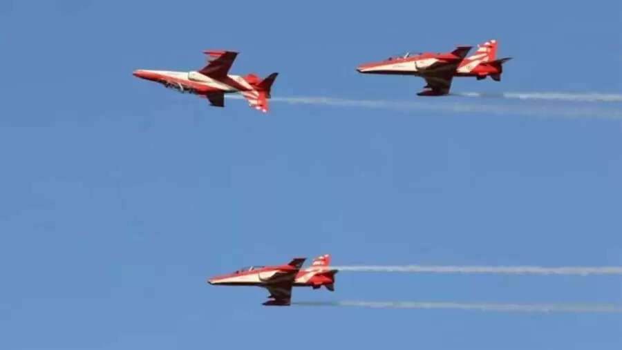 वायु सेना का एयर शो पांच नवंबर को रायपुर में, आसमान में दिखेगा ‘सूर्यकिरण’ का जलवा