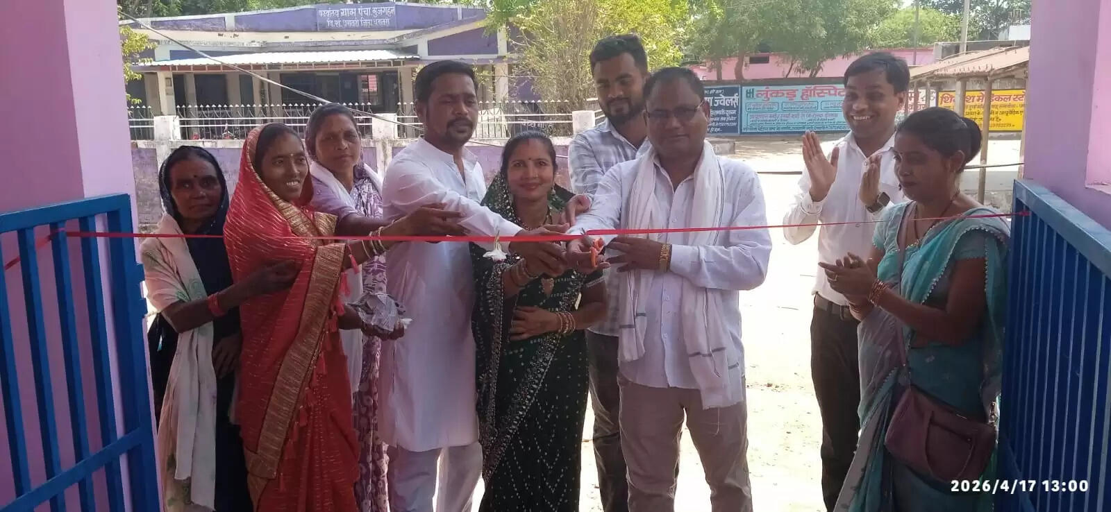 अब गांव में ही होंगे आनलाइन कार्य, मुजगहन में अटल डिजिटल सुविधा केंद्र का हुआ लोकार्पण