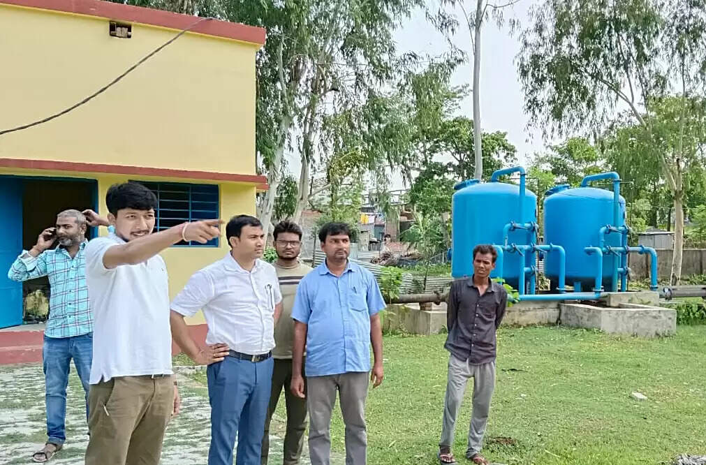 पीएचईडी विभाग के अधिकारियों ने नल-जल योजना का किया औचक निरीक्षण