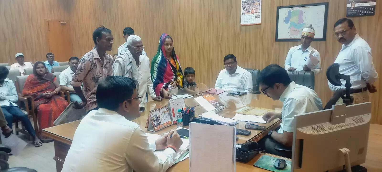 पांच माह से अटका मृत्यु प्रमाण पत्र डीएम ने तत्काल जारी कराया