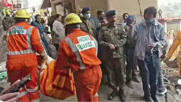 अर्की बाजार अग्निकांड में तीन की मौत, सात लापता