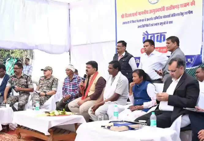 गृहमंत्री शर्मा ने बस्तर के पांच गांवों को नक्सलमुक्त करने मांगा प्रस्ताव, विकास कार्य के लिए मिलेंगे एक-एक करोड़