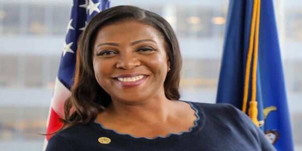 अमेरिका के पांच राज्यों ने सोशल सर्विस फंडिंग फ्रीज करने के लिए ट्रंप प्रशासन पर मुकदमा किया