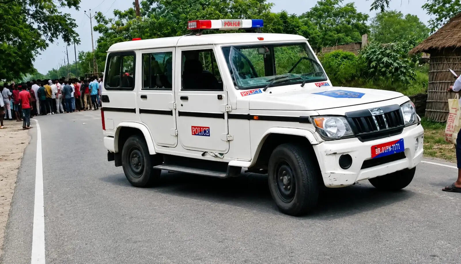 बालू लदे ट्रैक्टर की टक्कर से दुकानदार की मौत