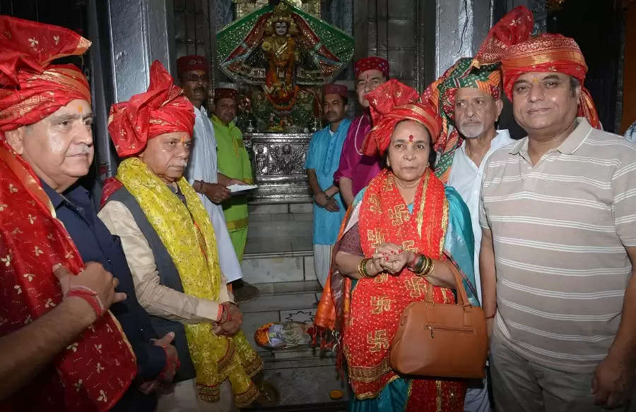 राज्यपाल शिव प्रताप शुक्ल ने अंतरराष्ट्रीय मिंजर मेले का शुभारंभ किया