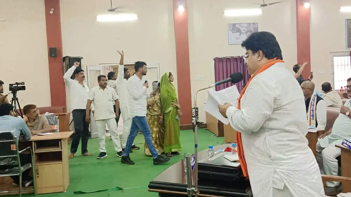 हंगामे के बीच नगर निगम धमतरी का बजट पारित, 59.71 लाख अधिशेष का दावा