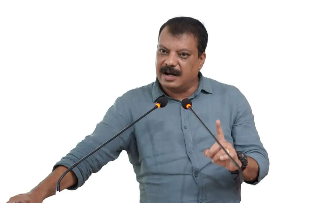 उमंग सिंघार ने सरकार पर&nbsp;साधा निशाना,&nbsp;कहा-&nbsp;महंगे ईंधन&nbsp;का असर हर घर के बजट और&nbsp;अर्थव्यवस्था पर पड़ रहा