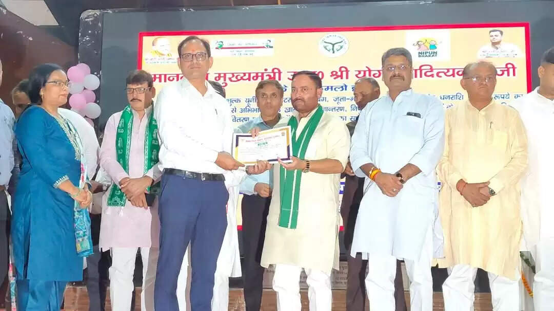 बेसिक शिक्षा राष्ट्र की नींव, इसे मजबूत करना हम सभी की जिम्मेदारी : अनिल कुमार